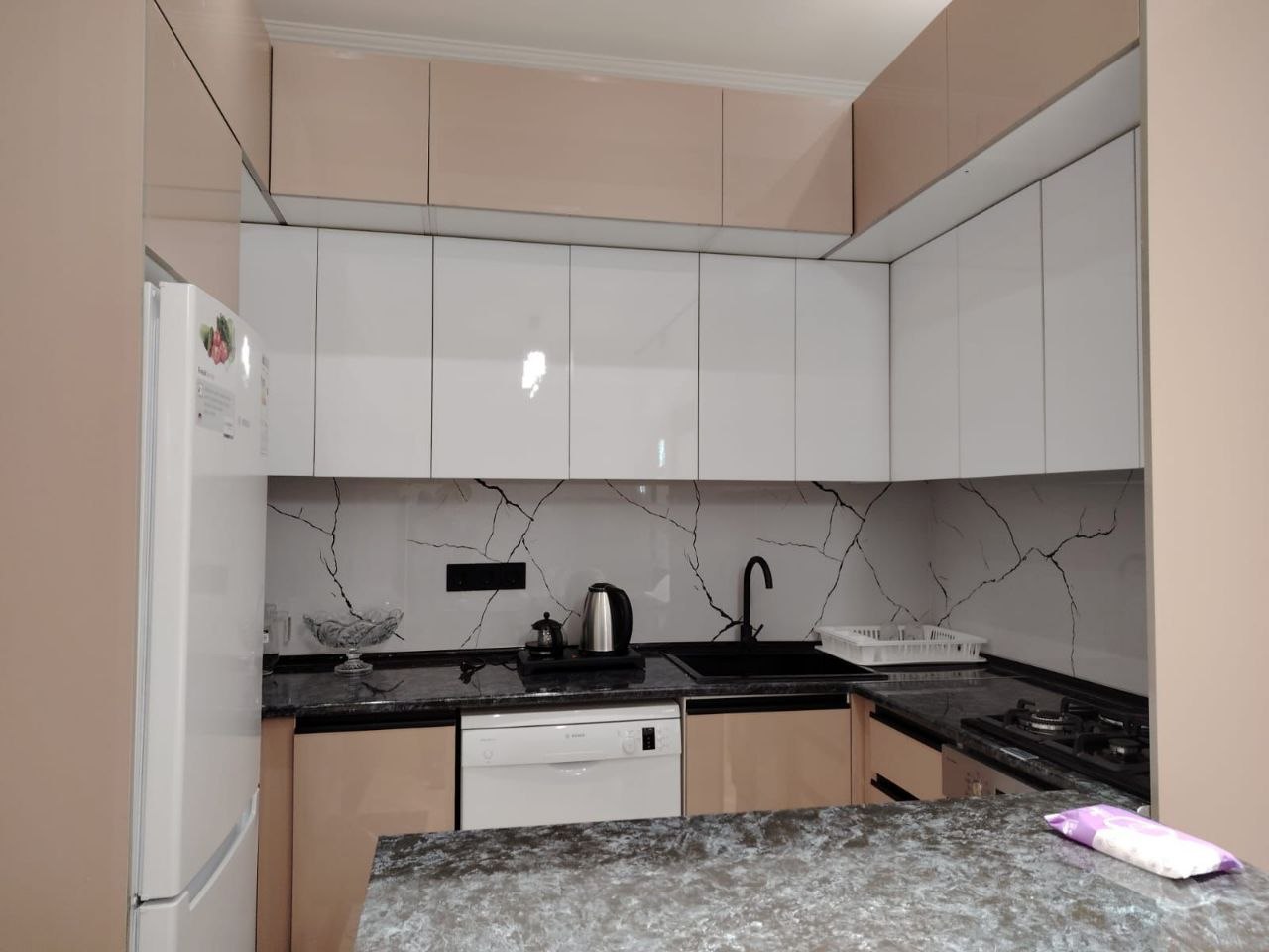 3-комнатная квартира Аренда 3-комнатной квартиры в Баку: Центр, метро 2 м. 28 May (Насиминский район) Баку аренда фото 4