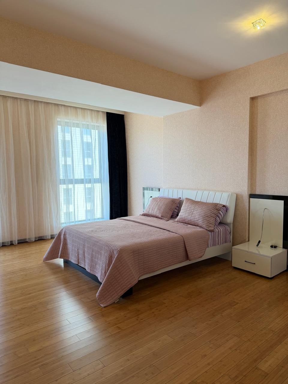 4-комнатная квартира Аренда 4-комнатной квартиры 200 м² в Port Baku Res Хатаинский район, пр-т Нефтчиляр Баку аренда фото 9