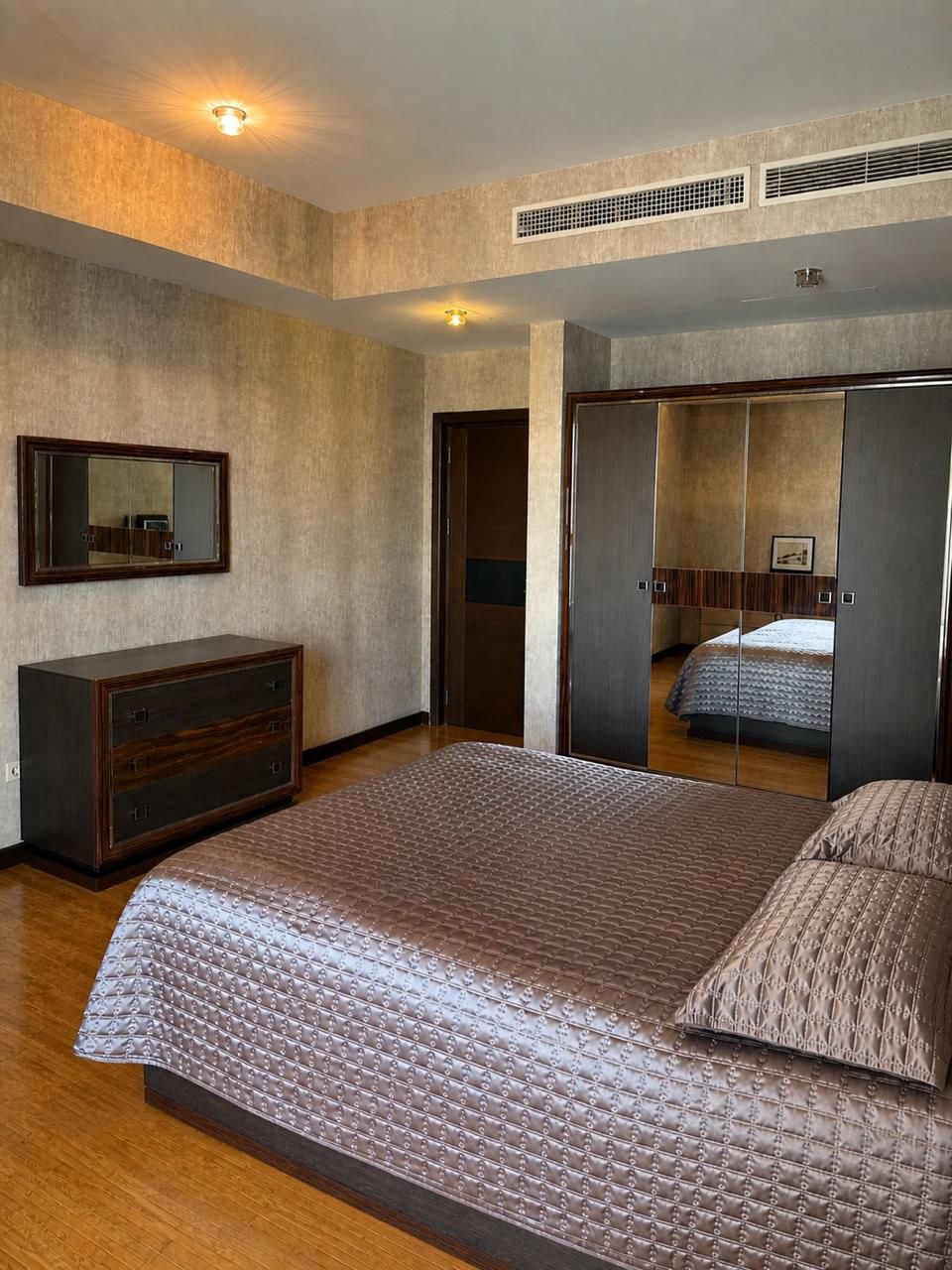 4-комнатная квартира Аренда 4-комнатной квартиры 200 м² в Port Baku Res Хатаинский район, пр-т Нефтчиляр Баку аренда фото 7