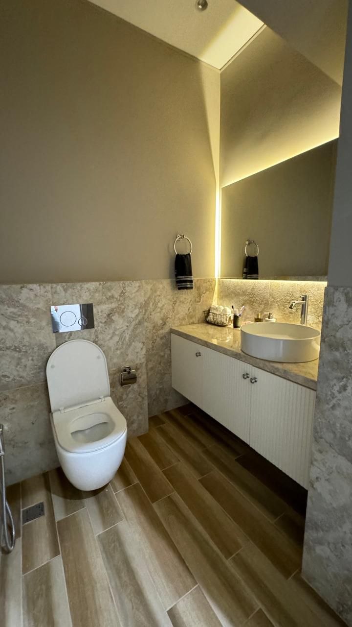 3 комнаты (площадь 115 м²)-комнатная квартира Аренда элитной квартиры в Baku, Сабаильский район Сабаильский район (метро Ичеришехер) Баку аренда