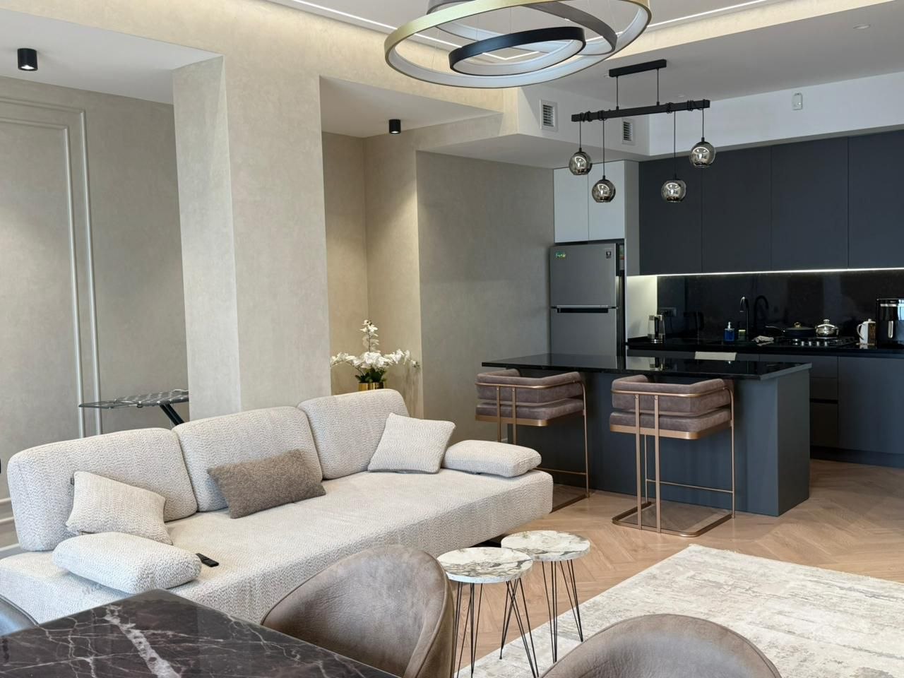 3 комнаты (площадь 115 м²)-комнатная квартира Аренда элитной квартиры в Baku, Сабаильский район Сабаильский район (метро Ичеришехер) Баку аренда фото 9