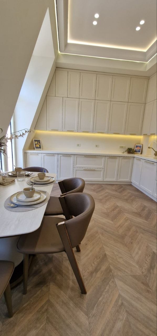 Beyaz Şehir (White City) Bakü'de Kiralık Daire — Aylık 4.200 AZN - Foto 4