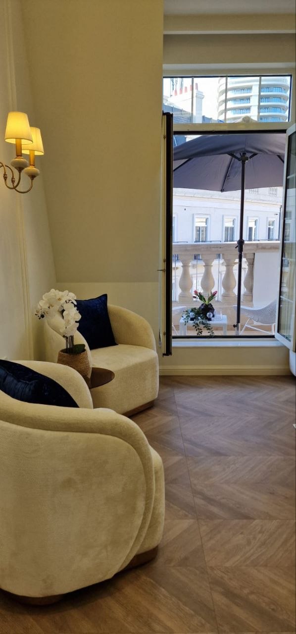 Beyaz Şehir (White City) Bakü'de Kiralık Daire — Aylık 4.200 AZN - Foto 3