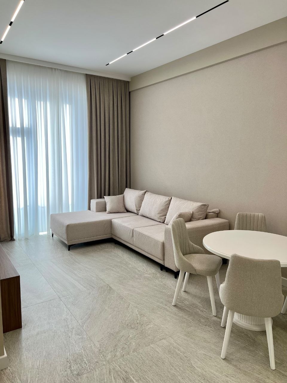 Bakü'de Kiralık 3 Odalı Daire — Aylık 2.400 AZN - Foto 3