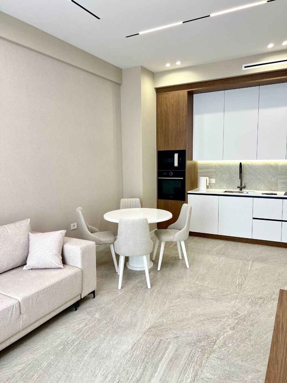 Bakü'de Kiralık 3 Odalı Daire — Aylık 2.400 AZN - Foto 2
