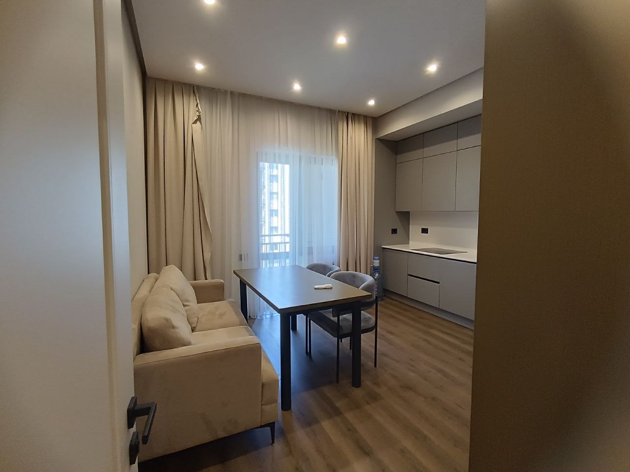 Сдается 3-комнатная квартира 120 м² в ЖК Diplomat Residence, Белый Город - фото 6