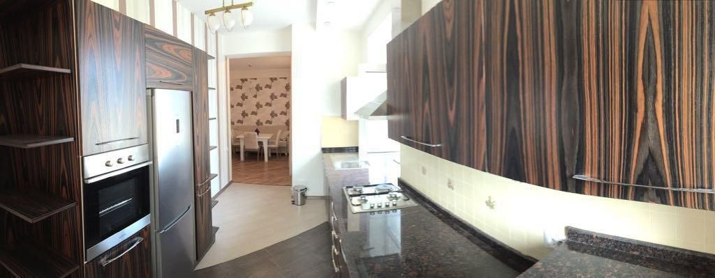 Сдается 4-комнатная квартира 180 м² у метро Низами в Баку - фото 4