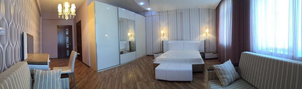 Сдается 4-комнатная квартира 180 м² у метро Низами в Баку - фото 2