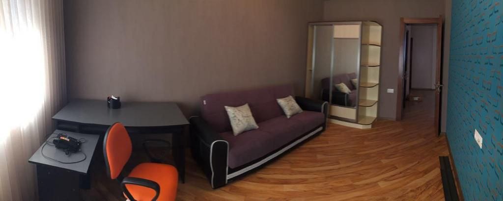 Сдается 4-комнатная квартира 180 м² у метро Низами в Баку
