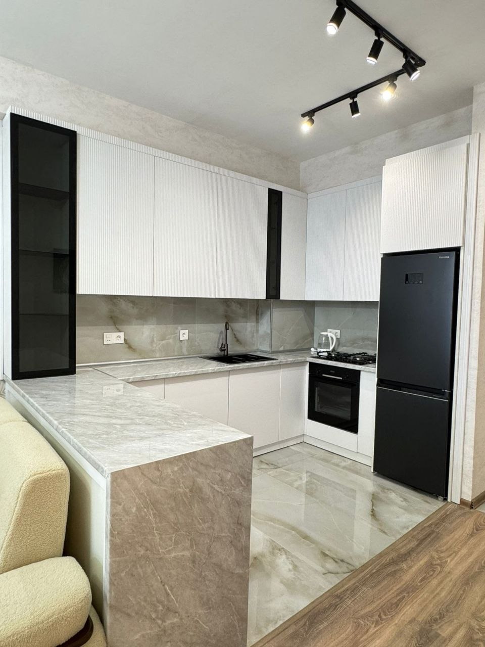 Сдается 3-комнатная квартира возле метро Низами, 75 м² - фото 6