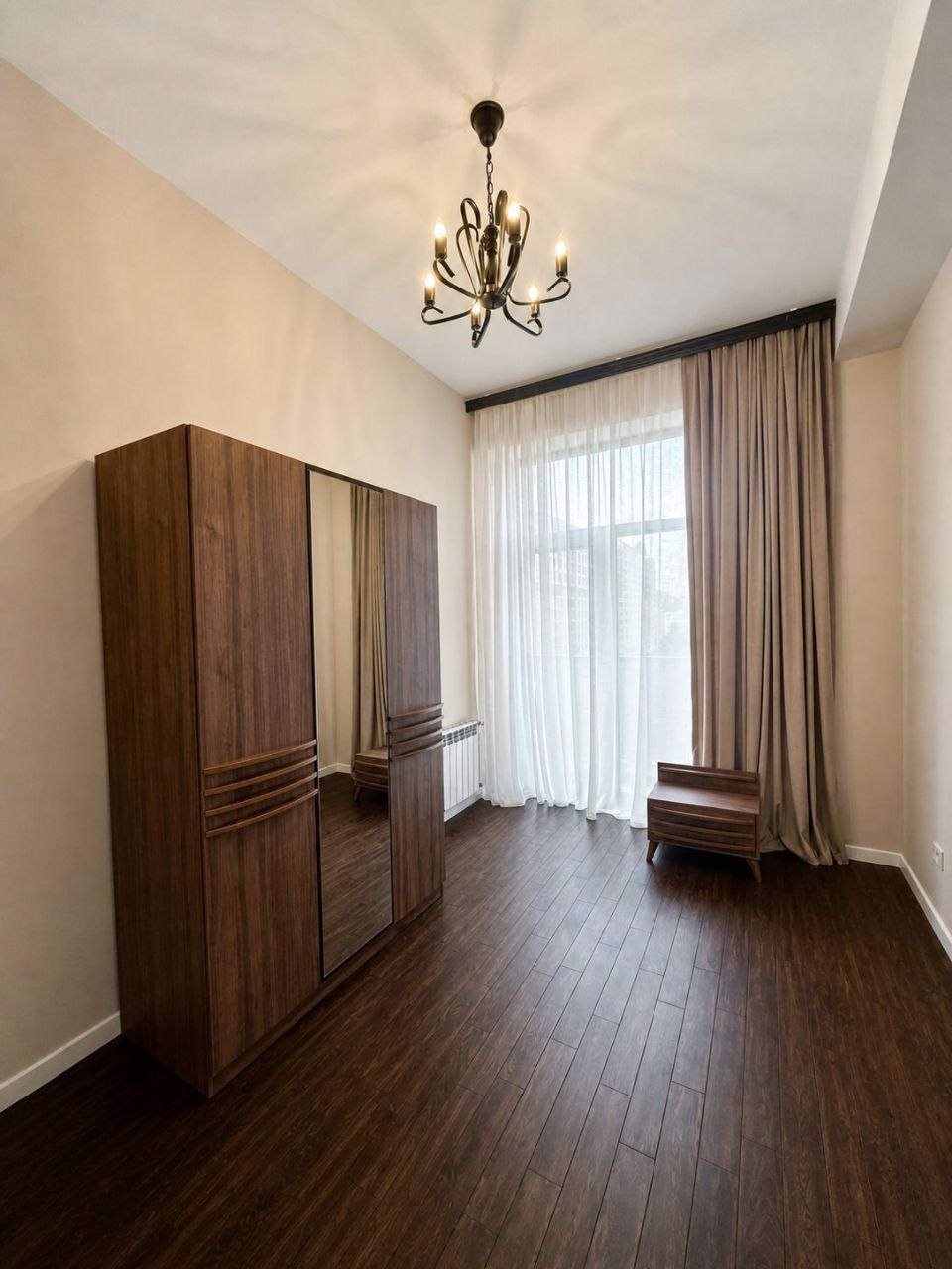 3-Bedroom Luxury Apartment for Rent in Baku — 2,150 AZN per month - Photo 8