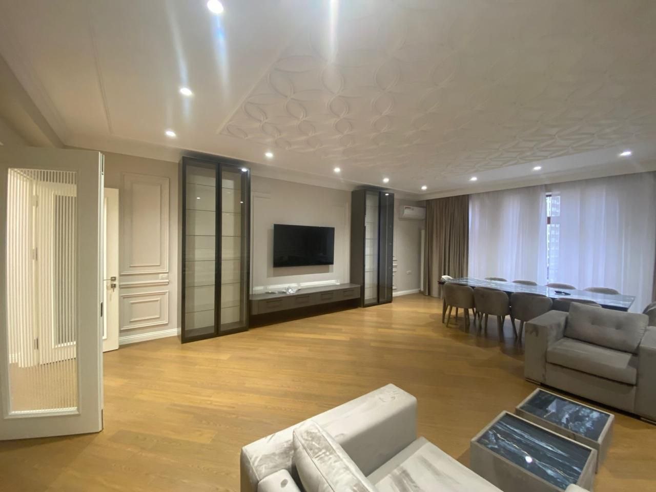 Bakü'de Kiralık 3 Odalı Daire — Aylık 4.000 AZN - Foto 2