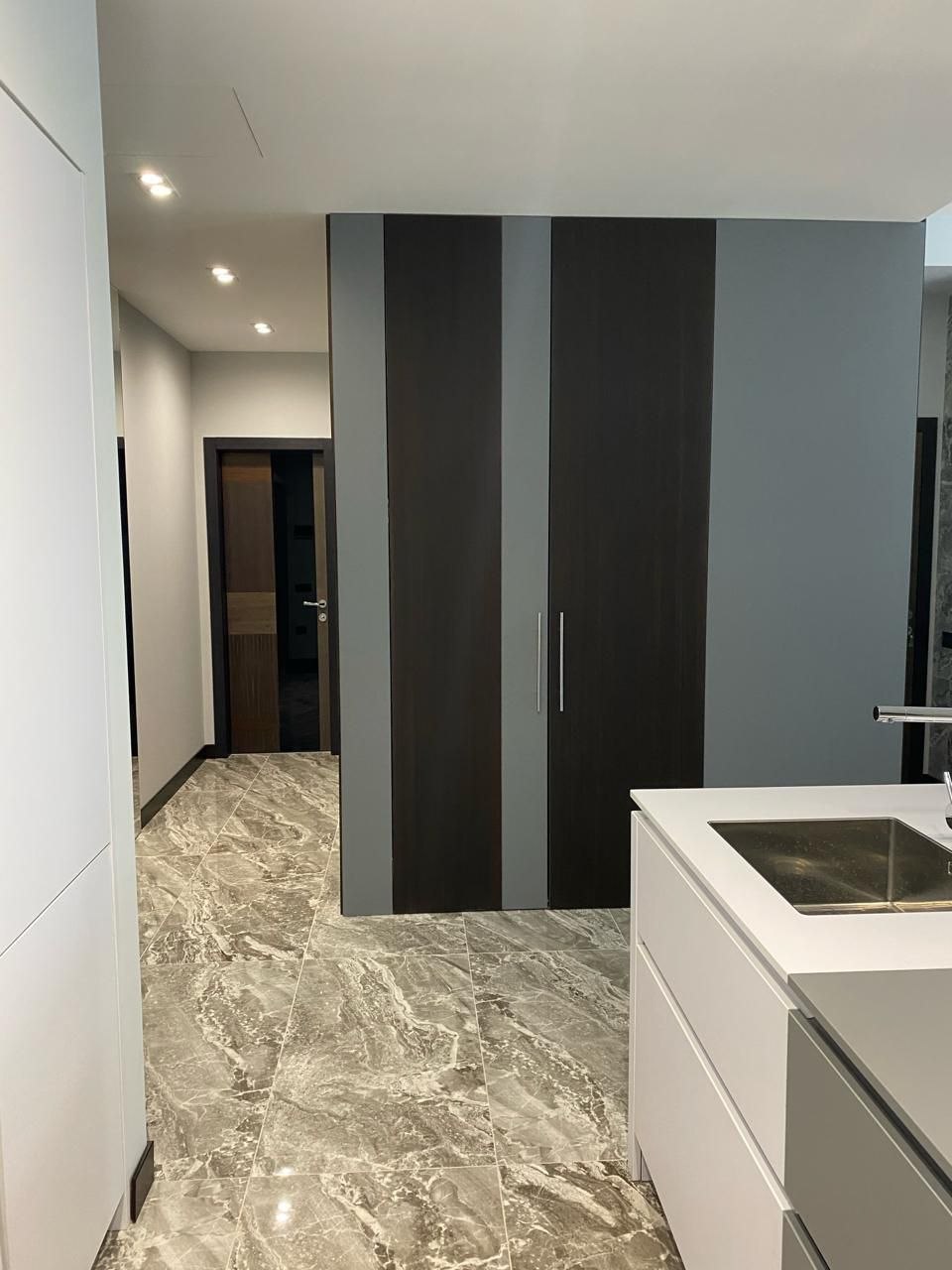 Сдается 2-комнатная квартира 86 м² у метро Сахиль в Баку