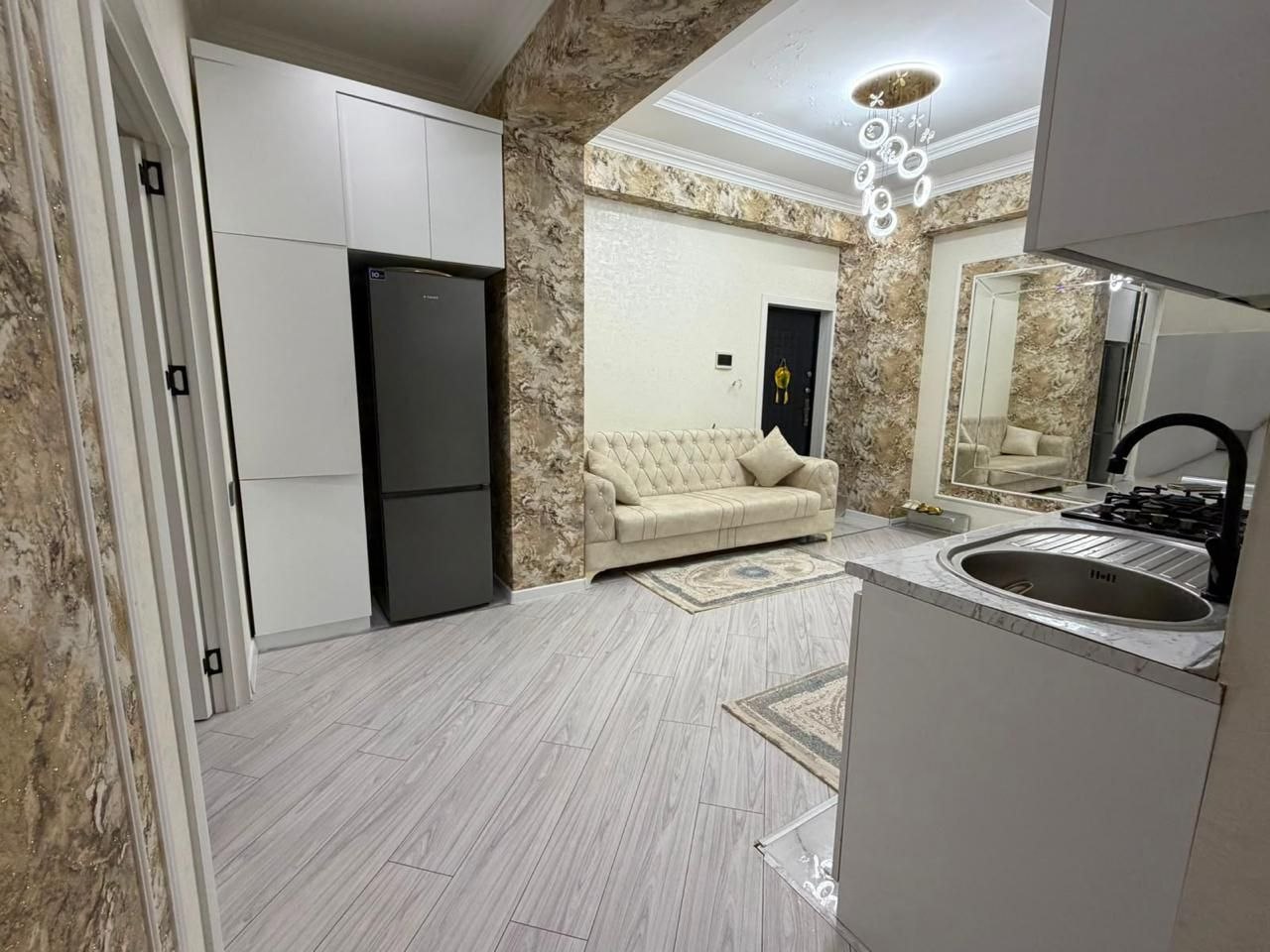 Сдается 2-комнатная квартира возле метро Ази Асланов, 78 м² - фото 2
