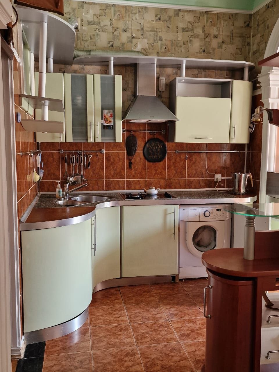 Сдается 2-комнатная квартира в центре Баку, пр. Бюль-Бюля, 50 м² - фото 2