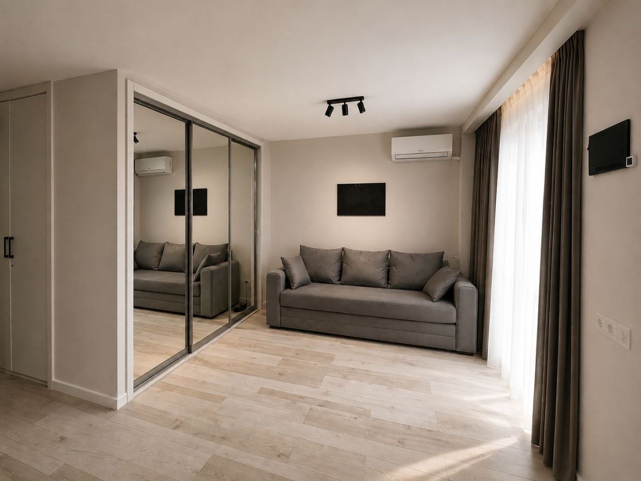 Сдается 1-комнатная квартира-студия, 50 м², м. Сахиль (Торговая) - фото 6