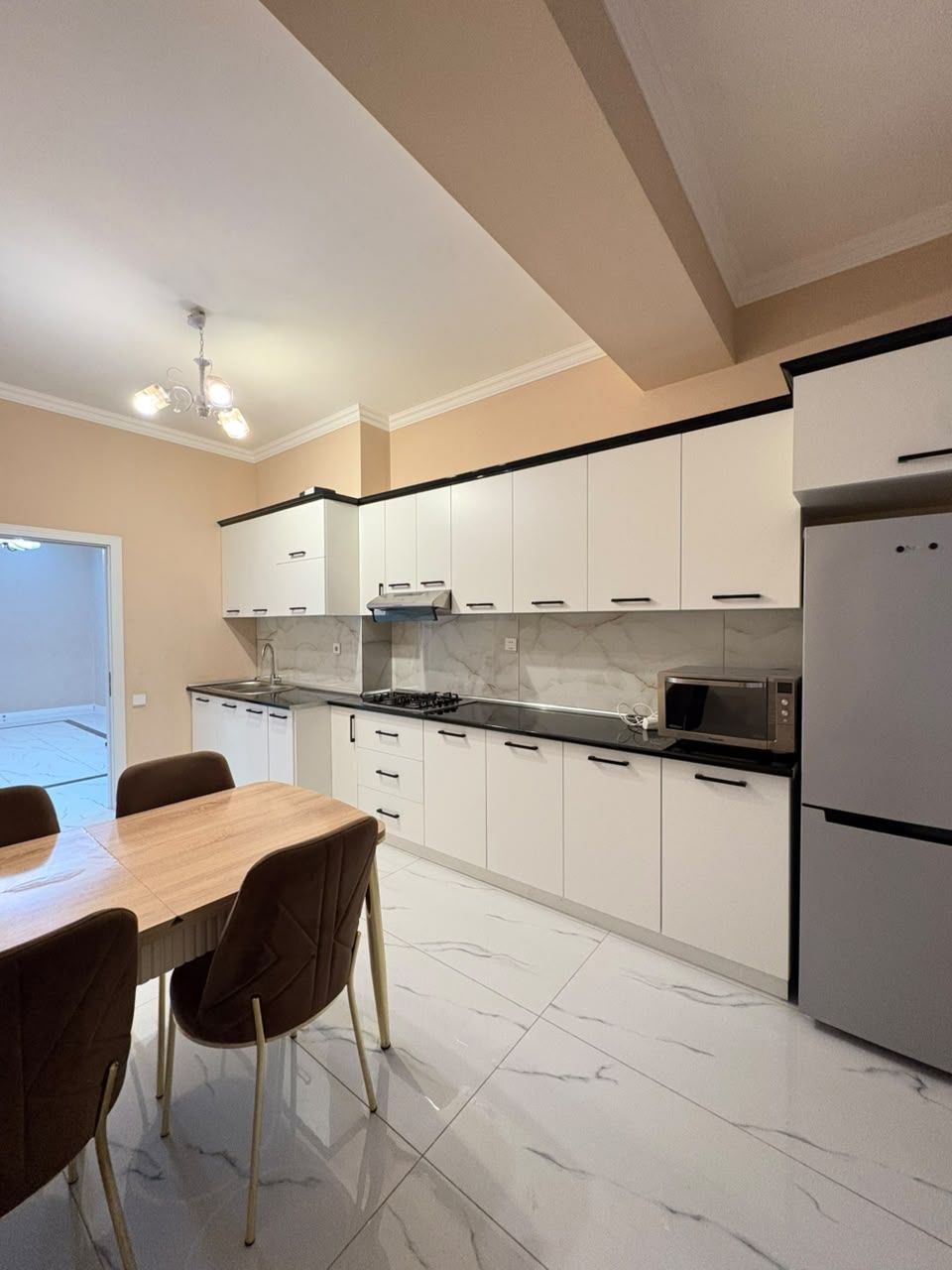 Bakü'de Kiralık 2 Odalı Daire — Aylık 1.200 AZN - Foto 5