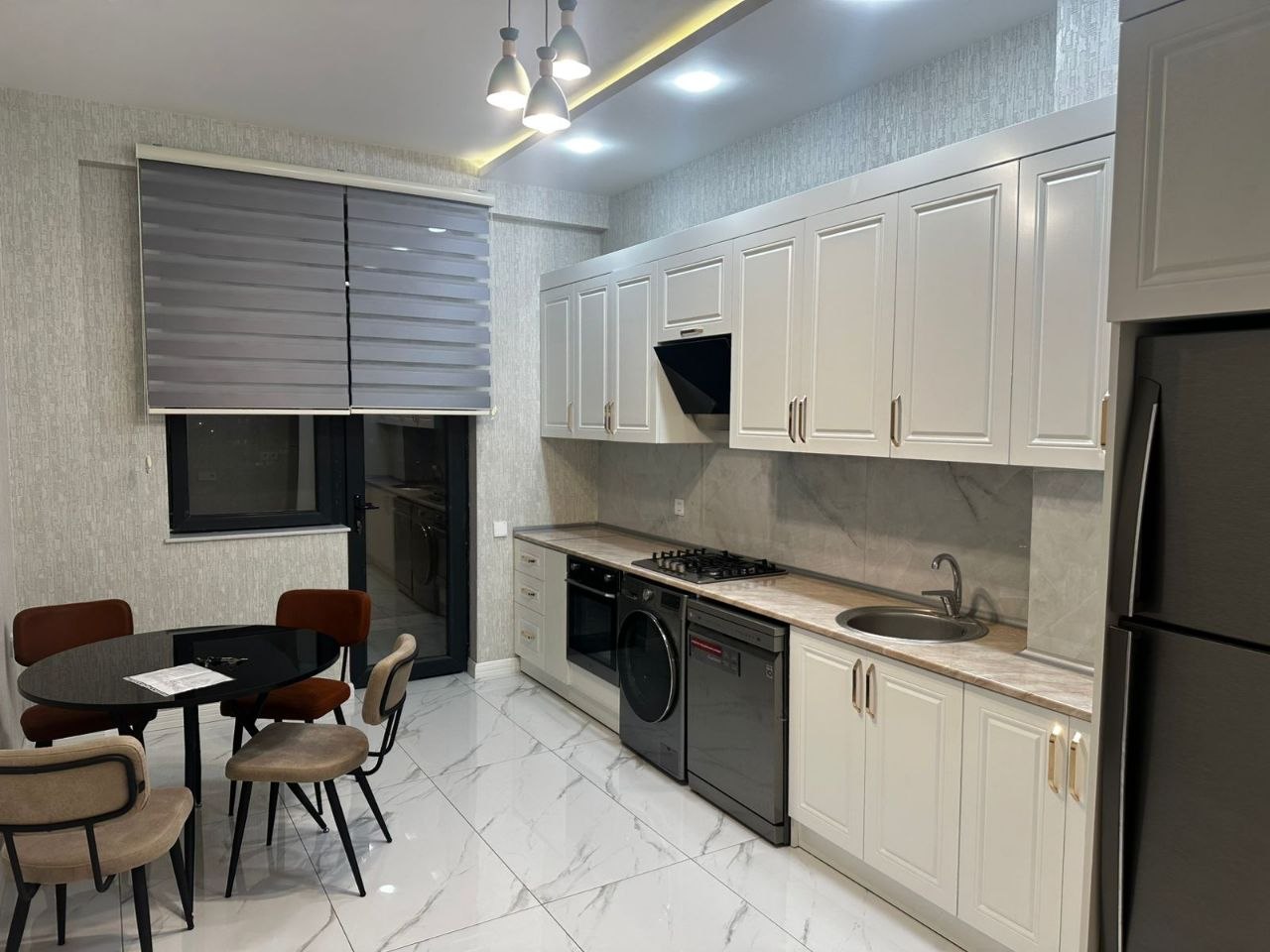 Bakü'de Kiralık 2 Odalı Daire — Aylık 1.250 AZN - Foto 3