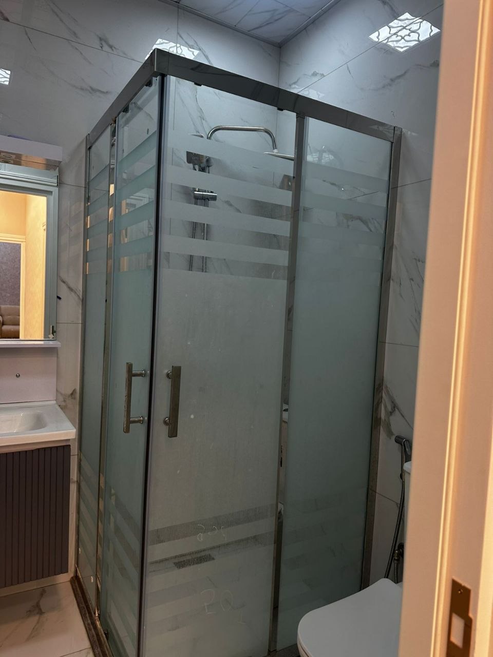 Bakü'de Kiralık 2 Odalı Daire — Aylık 1.250 AZN