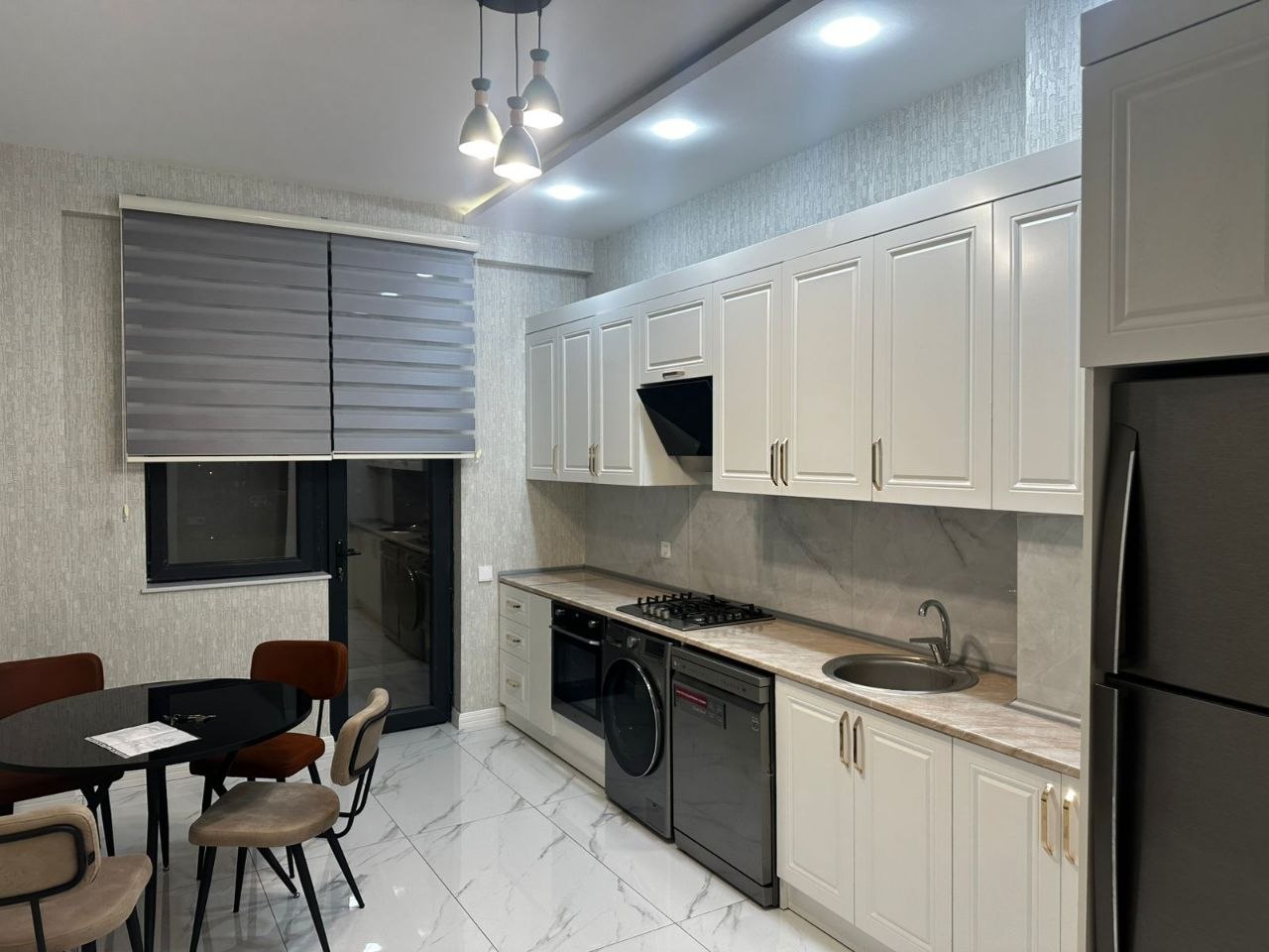 Bakü'de Kiralık 2 Odalı Daire — Aylık 1.250 AZN - Foto 8