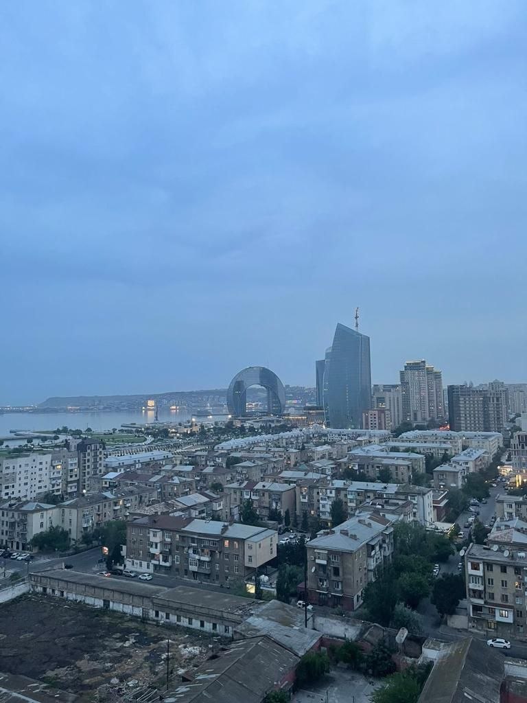 Bakü'de Kiralık 2 Odalı Daire — Aylık 1.100 AZN