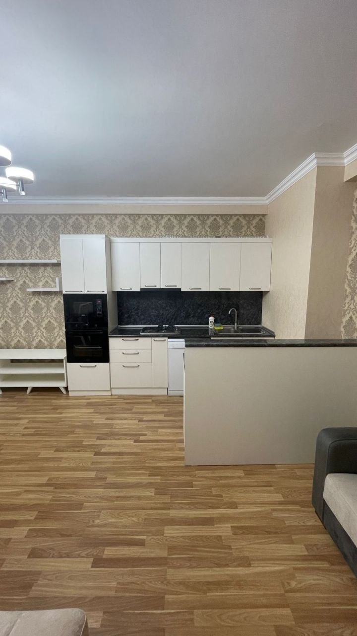 Bakü'de Kiralık 2 Odalı Daire — Aylık 1.100 AZN - Foto 2